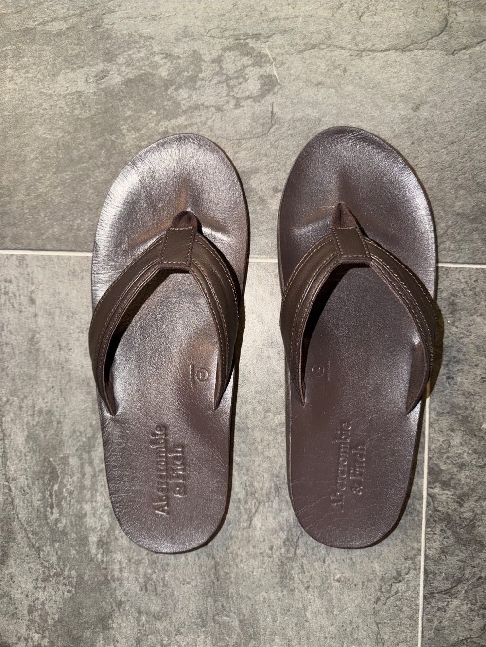Abercrombie & Fitch Men's Dark Brown Leather Flip-Flops